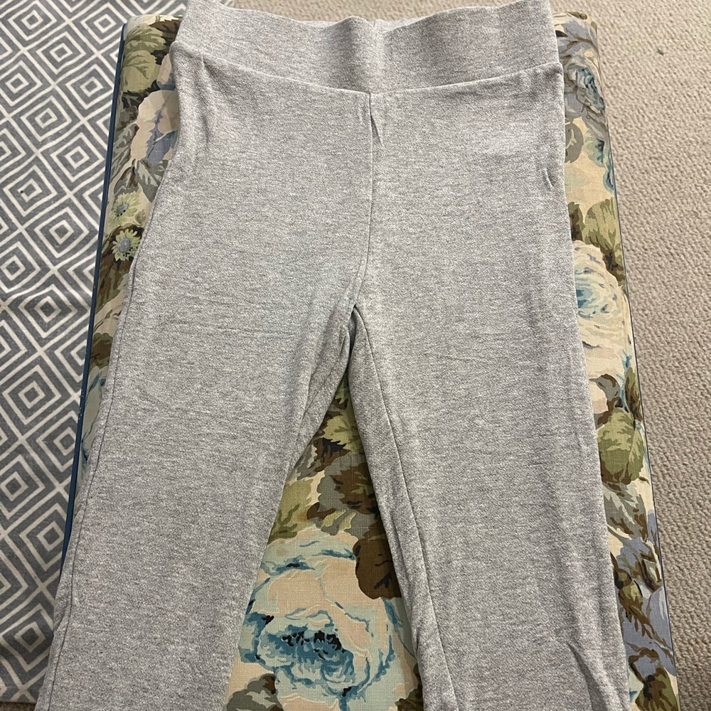 Naked wardrobe grey high waist cropped leggings